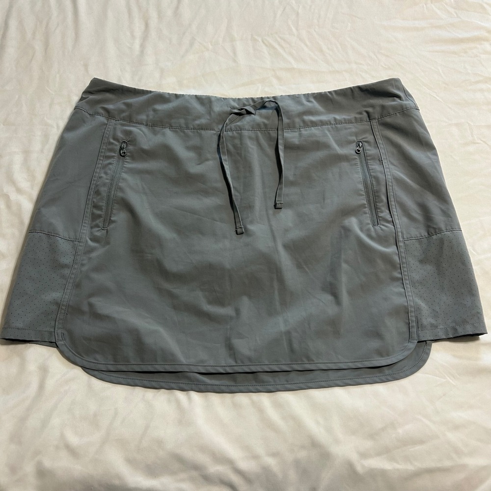 Magellan Outdoors Fish Gear Skort Womens XL Gray Water Repellent Active Skirt